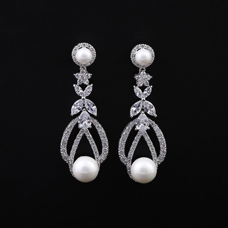 Pendientes Largos de Perla y Circonitas