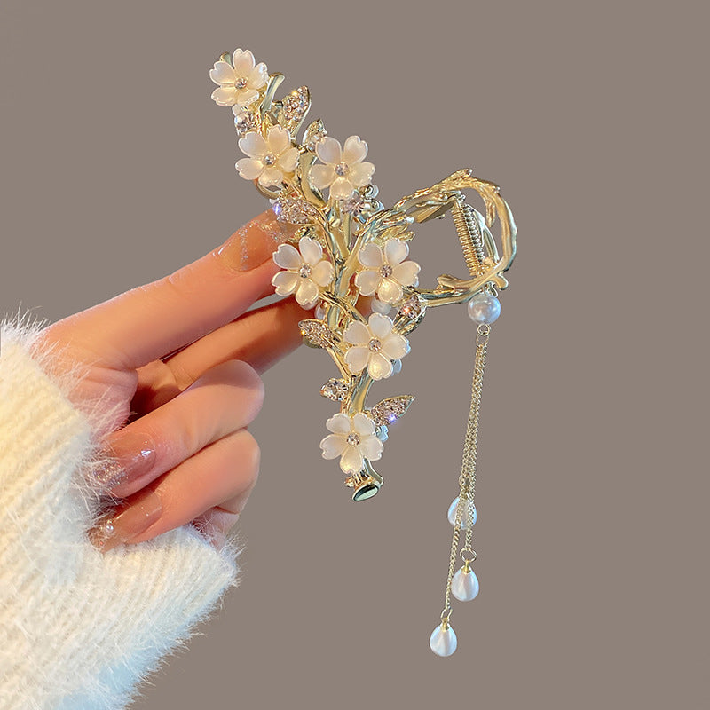 Pinza de Pelo de Flores con Perlas y Flecos