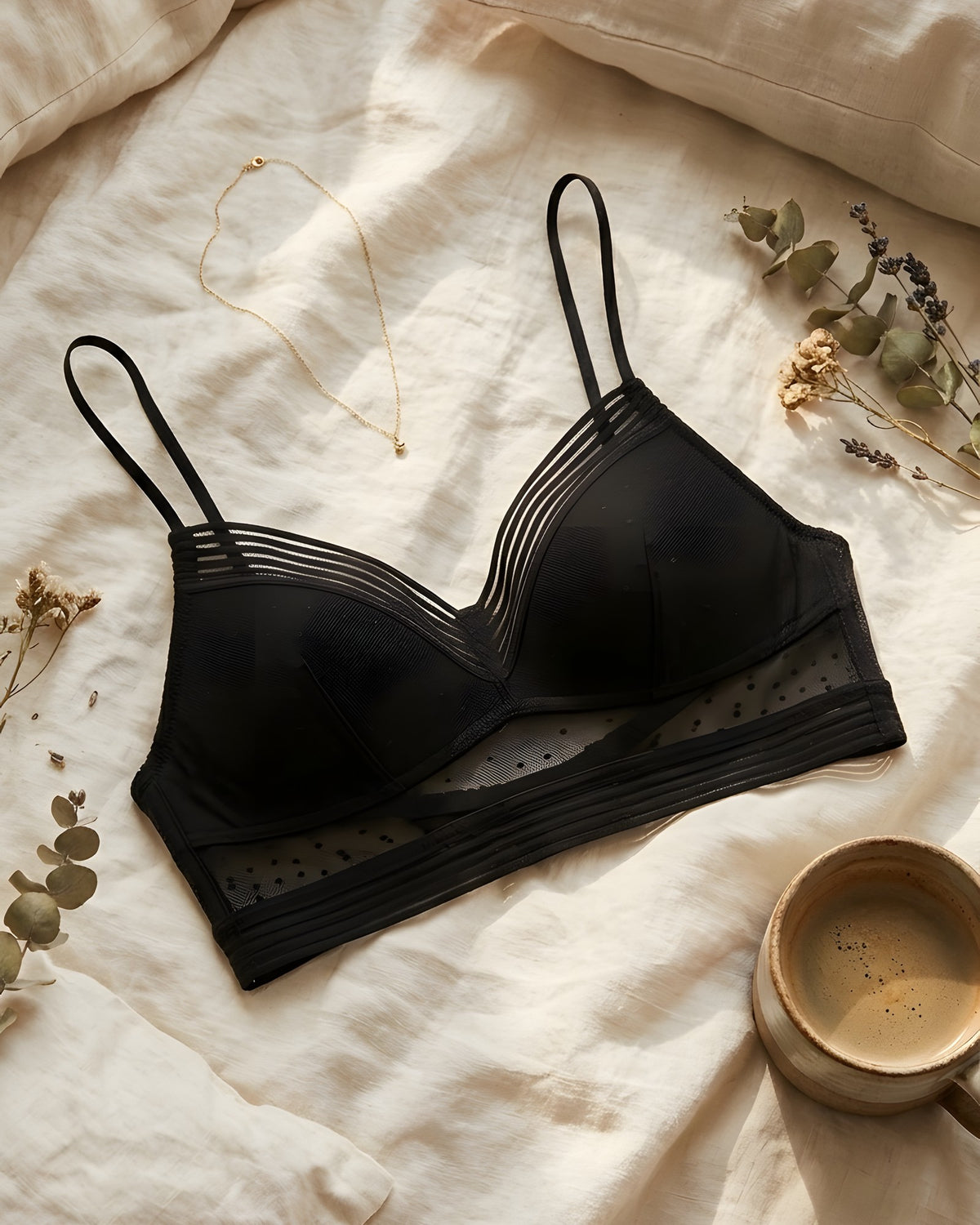Bralette de encaje negro