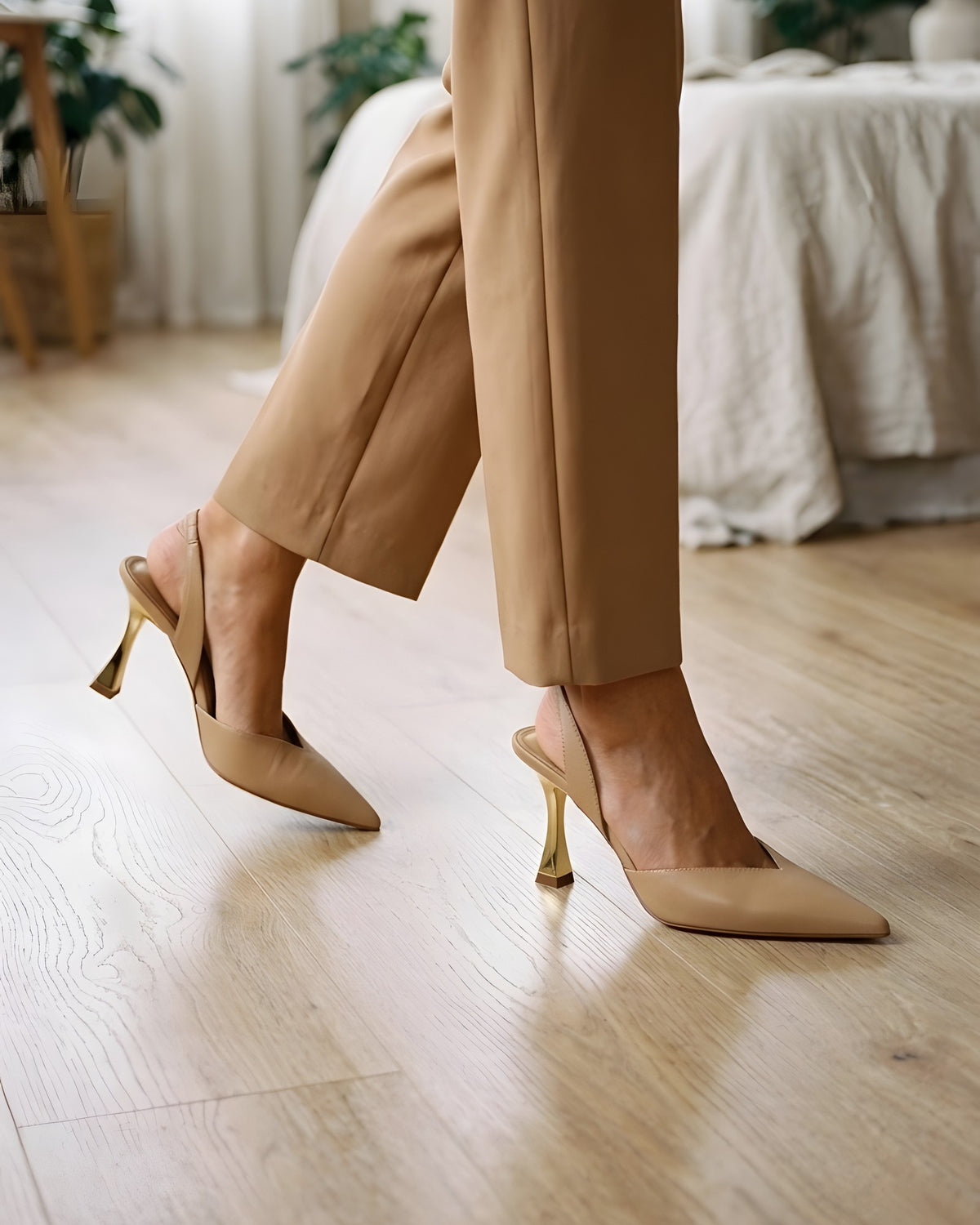 Zapato Destalonado de Punta nude